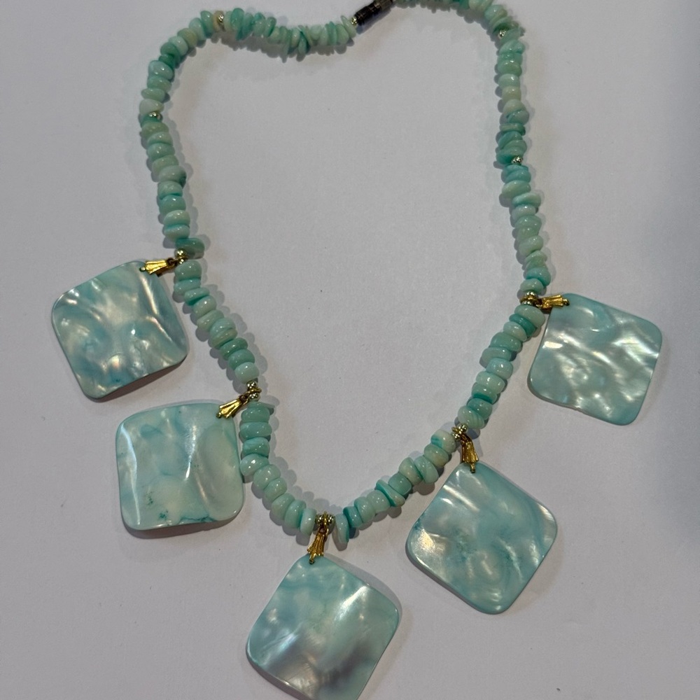 Elegant Mother of Pearl Beaded Necklace